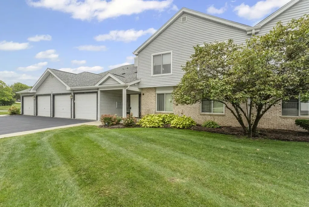 7050 Brighton Court Woodridge IL 60517