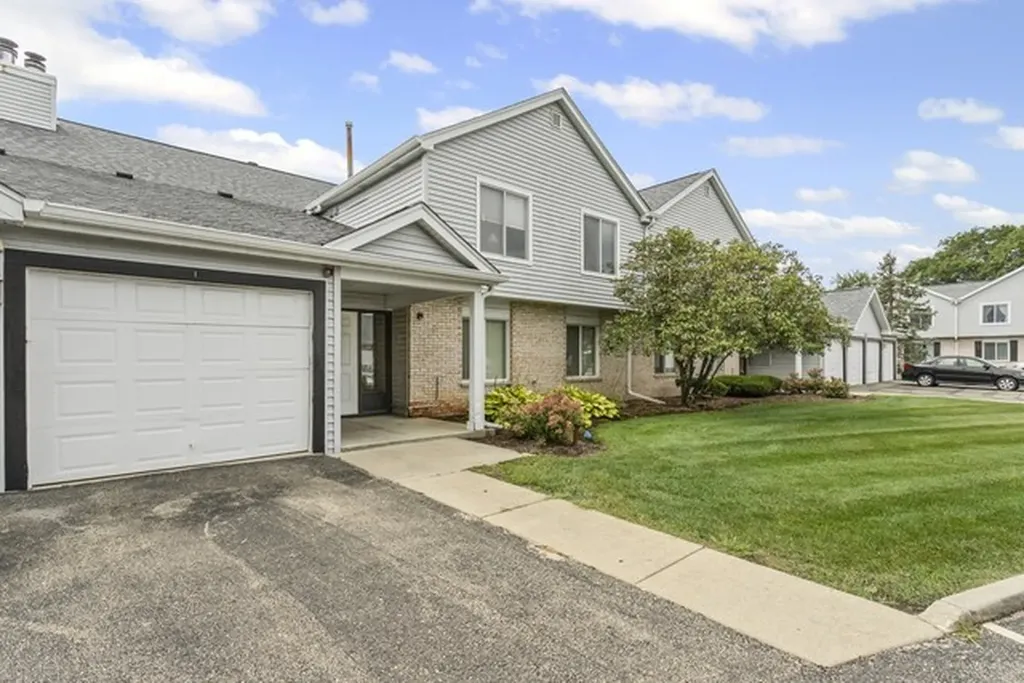 7050 Brighton Court Woodridge IL 60517