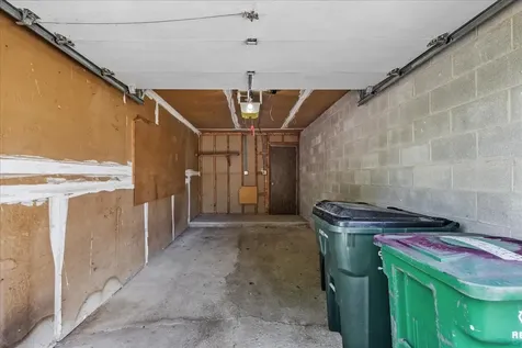 7050 Brighton Court Woodridge IL 60517