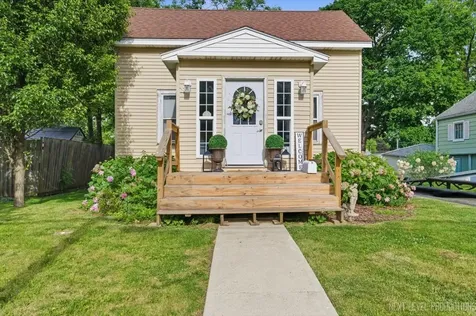 1034 Somonauk Street Sycamore IL 60178