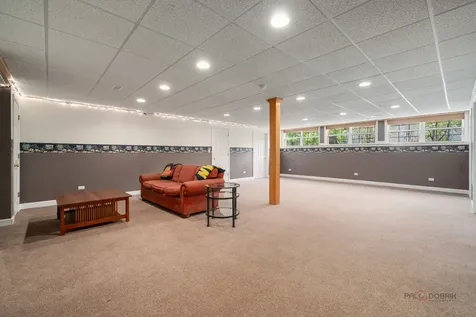 146 Colonial Drive Vernon Hills IL 60061
