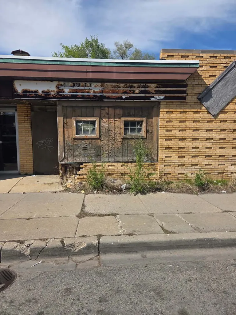 3838 West 79th Street Chicago IL 60652