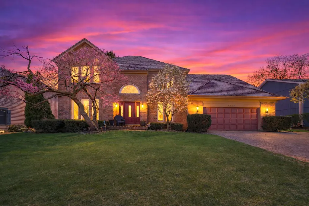 1113 Loyola Drive Libertyville IL 60048
