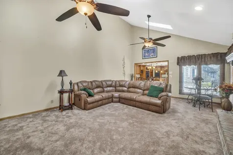 1113 Loyola Drive Libertyville IL 60048
