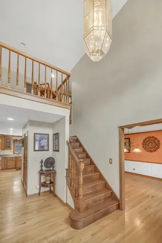 1113 Loyola Drive Libertyville IL 60048