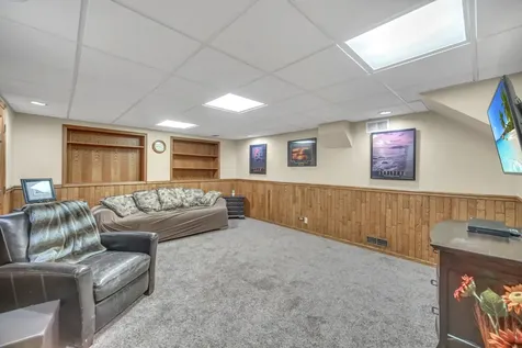 1113 Loyola Drive Libertyville IL 60048