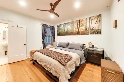 4428 North Malden Street Chicago IL 60640