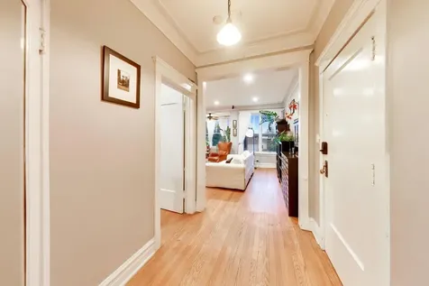 4428 North Malden Street Chicago IL 60640