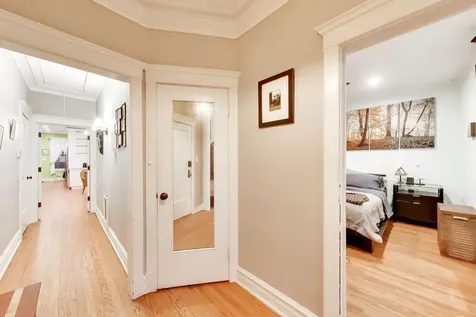 4428 North Malden Street Chicago IL 60640