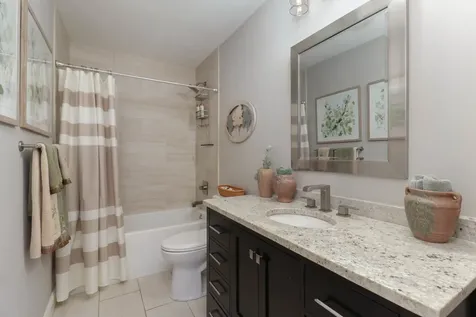 1701 Sweetbriar Drive Bloomington IL 61701