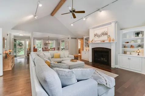 1701 Sweetbriar Drive Bloomington IL 61701
