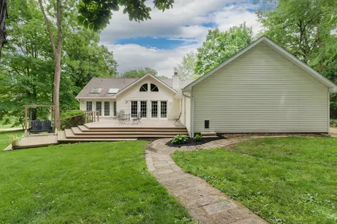 1701 Sweetbriar Drive Bloomington IL 61701