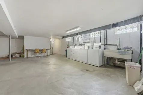 643 North Carroll Parkway Glenwood IL 60425