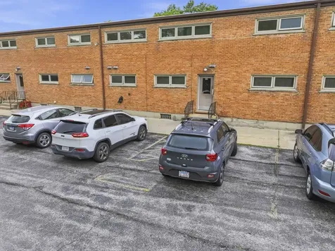 643 North Carroll Parkway Glenwood IL 60425