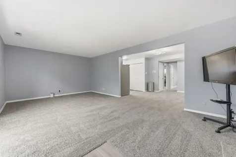 643 North Carroll Parkway Glenwood IL 60425