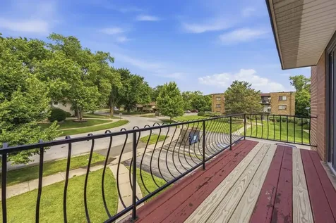 643 North Carroll Parkway Glenwood IL 60425