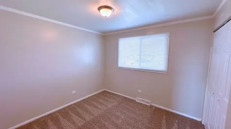 1325 East 168th Place South Holland IL 60473