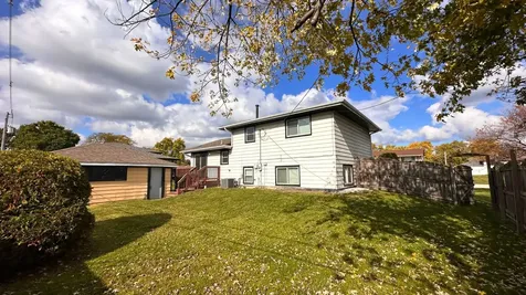 1325 East 168th Place South Holland IL 60473