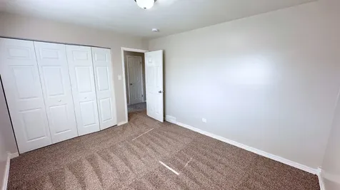 1325 East 168th Place South Holland IL 60473