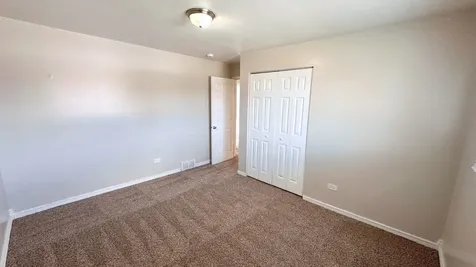 1325 East 168th Place South Holland IL 60473