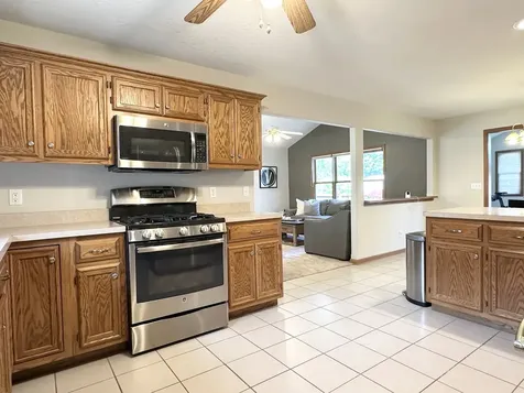 1602 Sunridge Drive Bourbonnais IL 60914