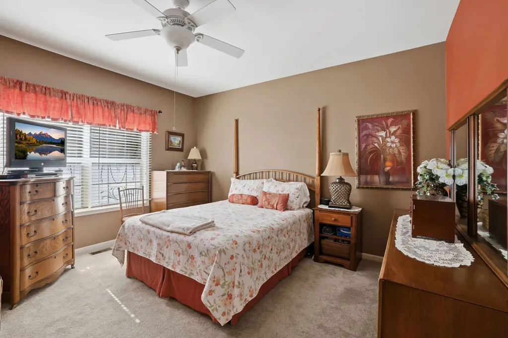 10888 Harry Drive Huntley IL 60142