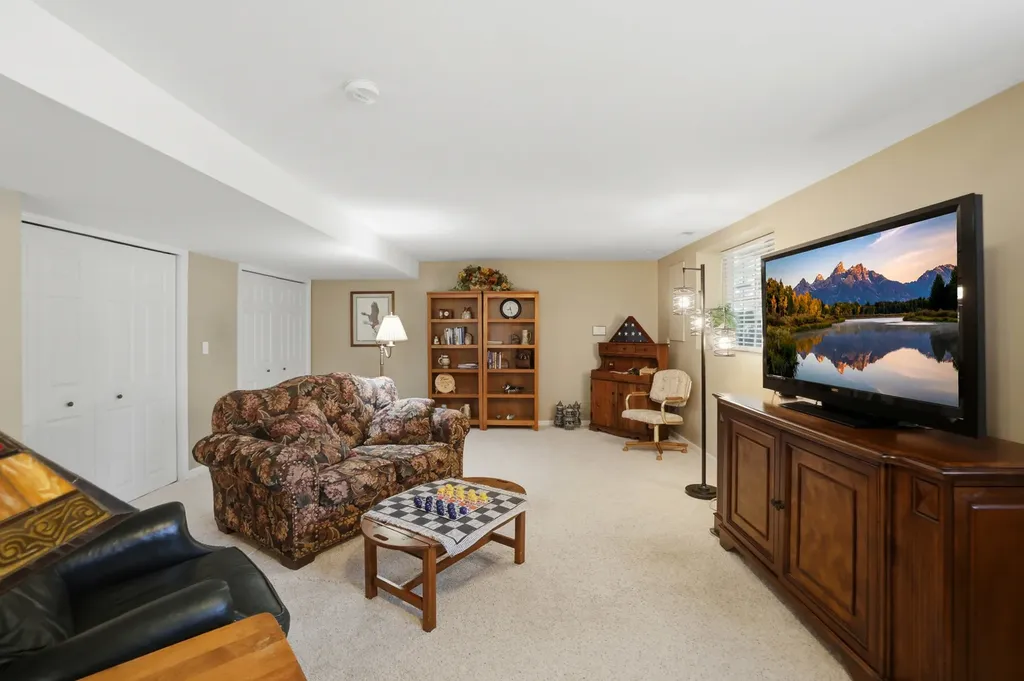 10888 Harry Drive Huntley IL 60142