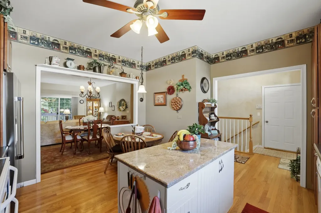 10888 Harry Drive Huntley IL 60142