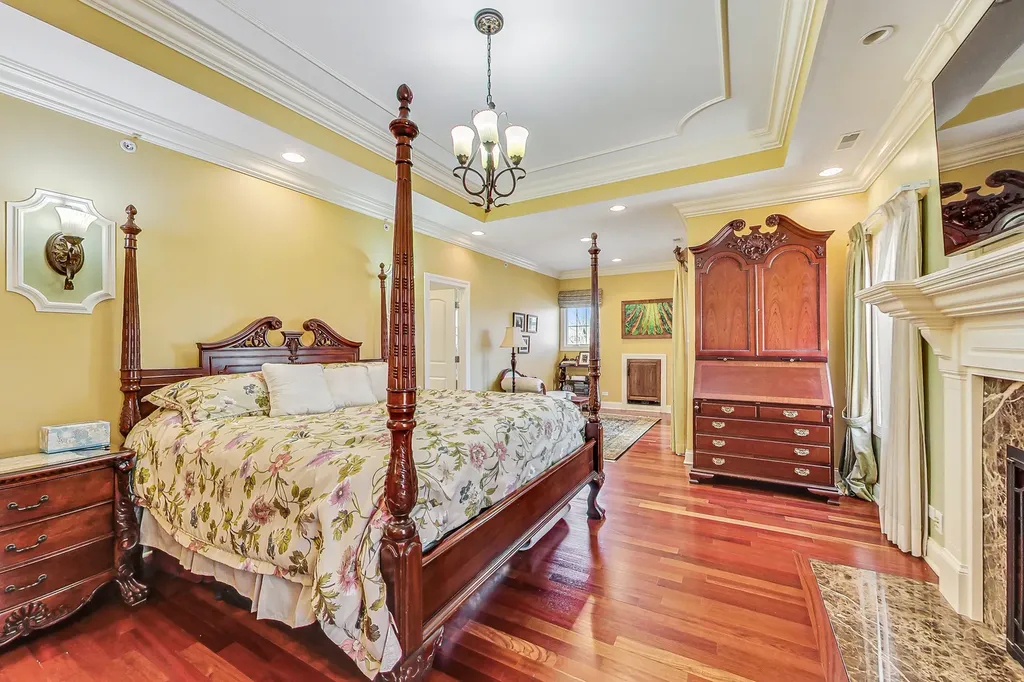 428 South Clifton Avenue Park Ridge IL 60068