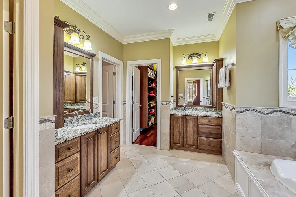 428 South Clifton Avenue Park Ridge IL 60068