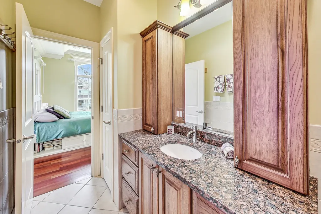 428 South Clifton Avenue Park Ridge IL 60068
