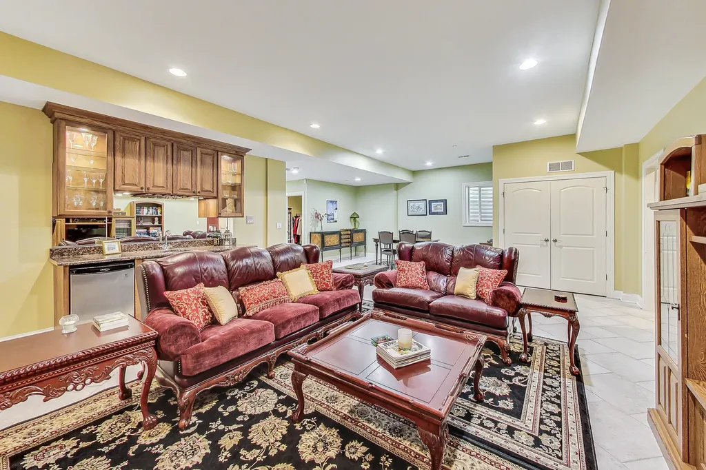 428 South Clifton Avenue Park Ridge IL 60068
