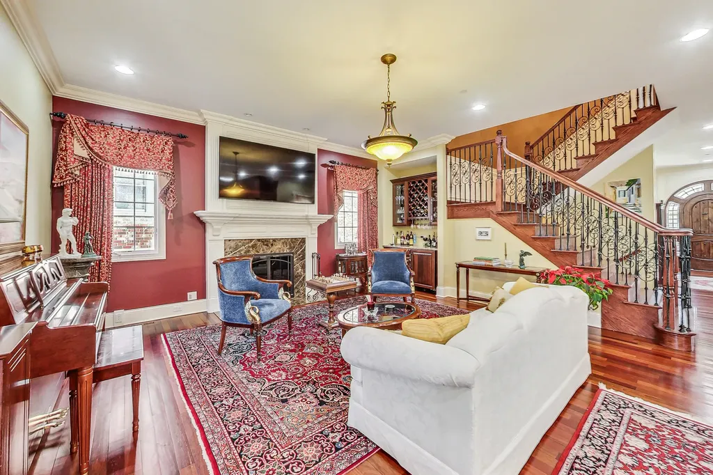 428 South Clifton Avenue Park Ridge IL 60068