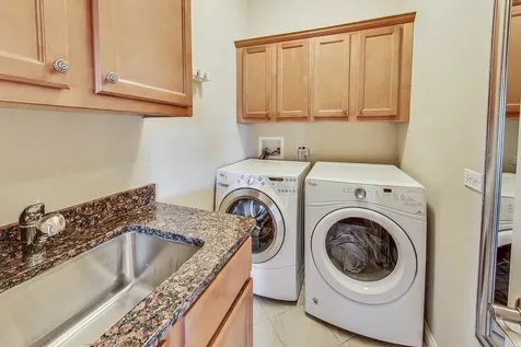 428 South Clifton Avenue Park Ridge IL 60068