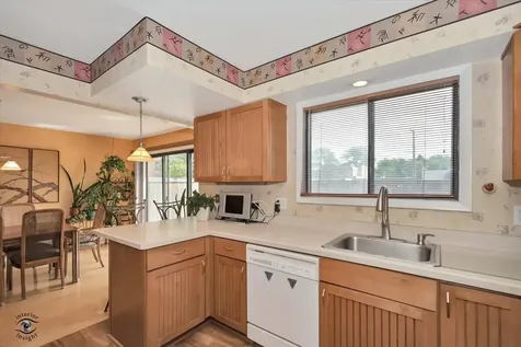 1734 Henley Street Glenview IL 60025