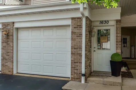 1630 White Oak Trail Cherry Valley IL 61016