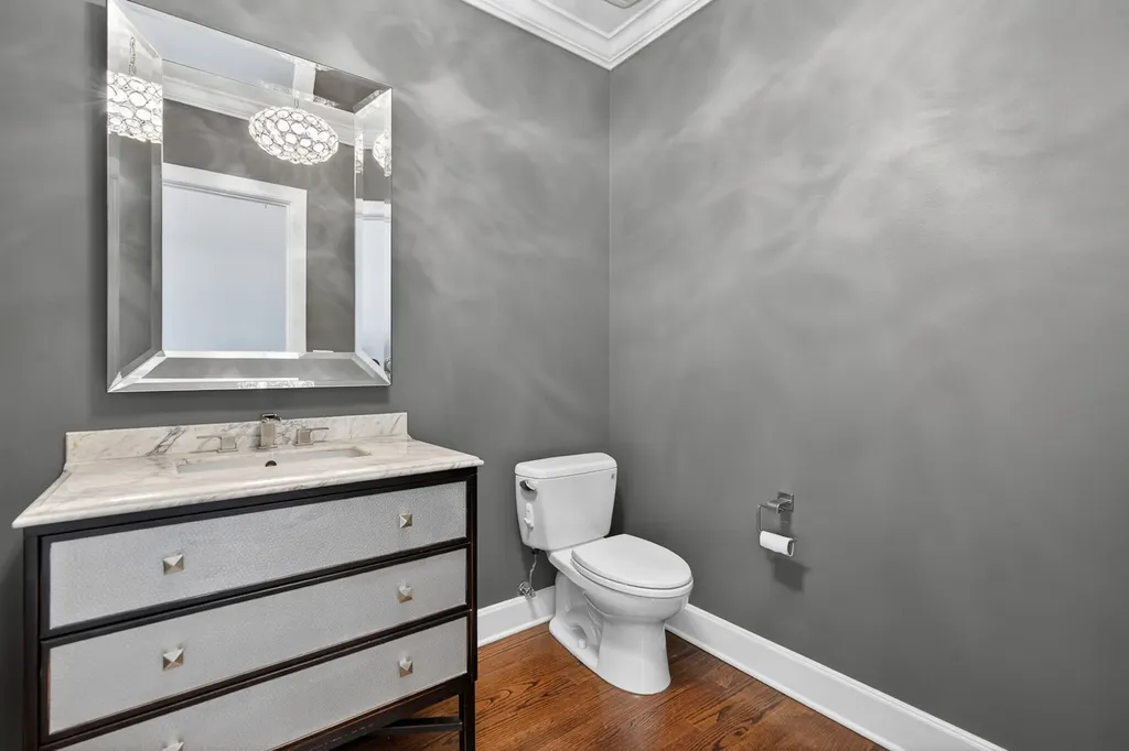 187 North Westshore Drive Chicago IL 60601