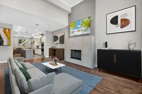 187 North Westshore Drive Chicago IL 60601