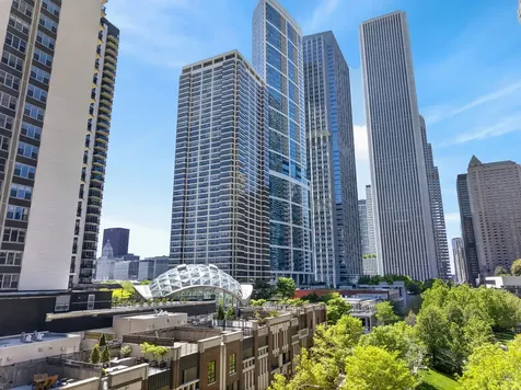187 North Westshore Drive Chicago IL 60601