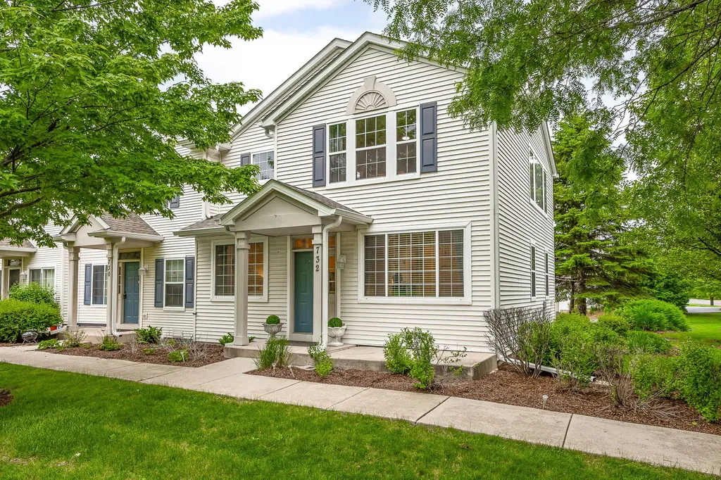 732 County Line Road Aurora IL 60502