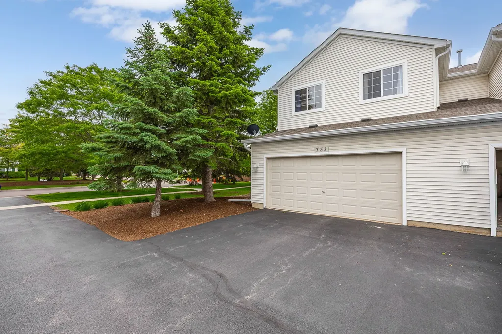 732 County Line Road Aurora IL 60502