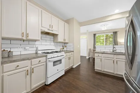 732 County Line Road Aurora IL 60502