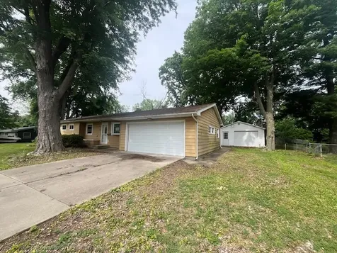 3947 North Burchard Drive Decatur IL 62526