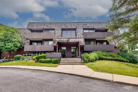 525 Timber Ridge Drive Carol Stream IL 60188