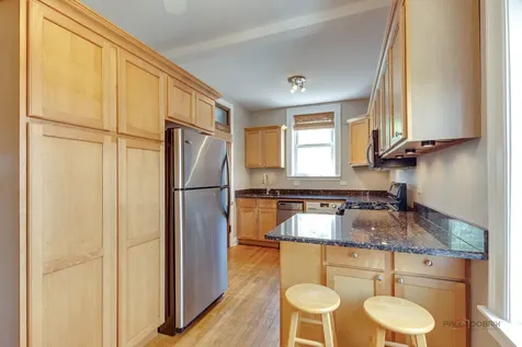 1949 West Argyle Street Chicago IL 60640