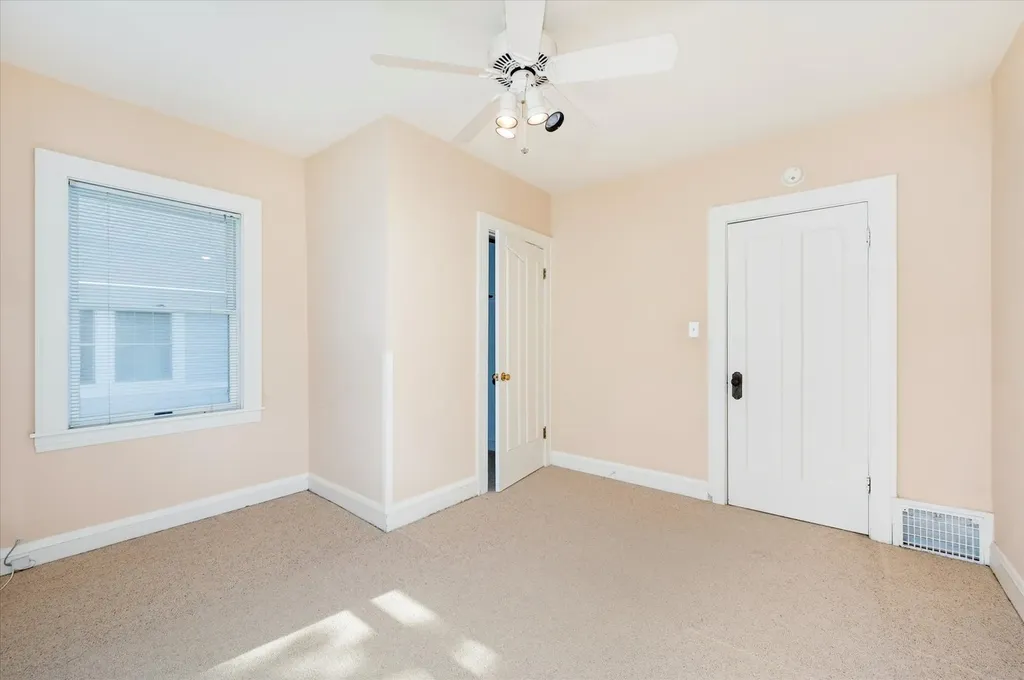 300 West Grantley Avenue Elmhurst IL 60126
