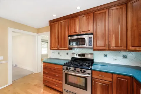 300 West Grantley Avenue Elmhurst IL 60126
