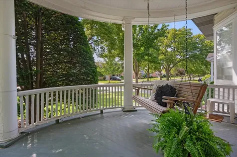 300 West Grantley Avenue Elmhurst IL 60126