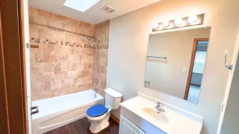 1204 East 154th Street South Holland IL 60473