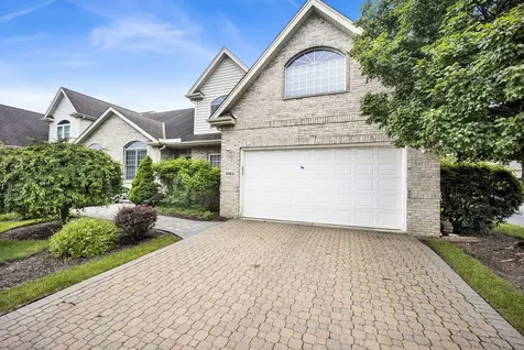 3063 Rosebrook Circle Westchester IL 60154